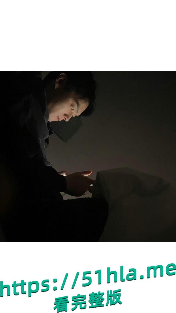 顶流塌房实锤？许凯被前女友许荔莎曝出轨分手，于正急删回应引热议。不雅视频被爆出！-13