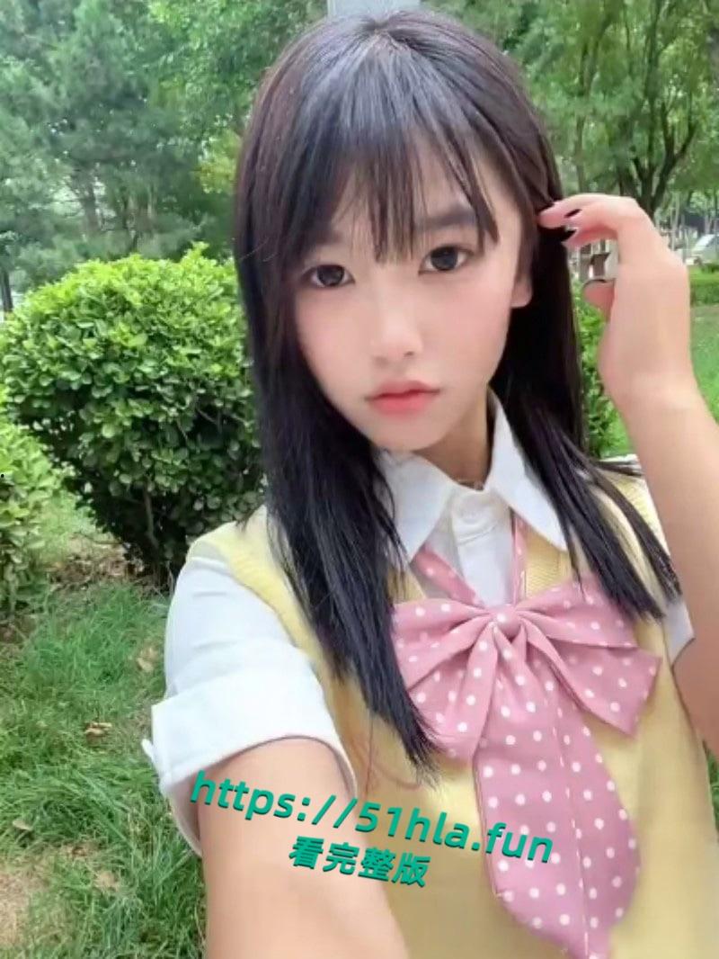 真实迷奸，白嫩学生妹醉酒被带到酒店强制深喉扇嘴巴爆操，无套内射后犹如垃圾般被丢弃一旁！-2