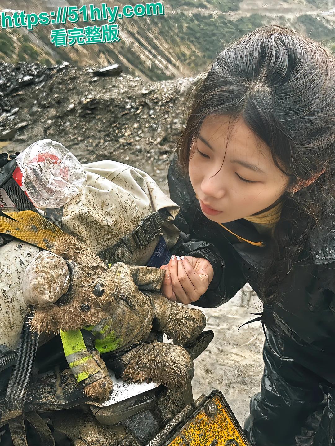 全网疯求的骑行圈女骑士白兰鸽的事件 大理旅游勾搭富二代大哥木头叔叔 无人区拍被巨根抽插粉鲍-7