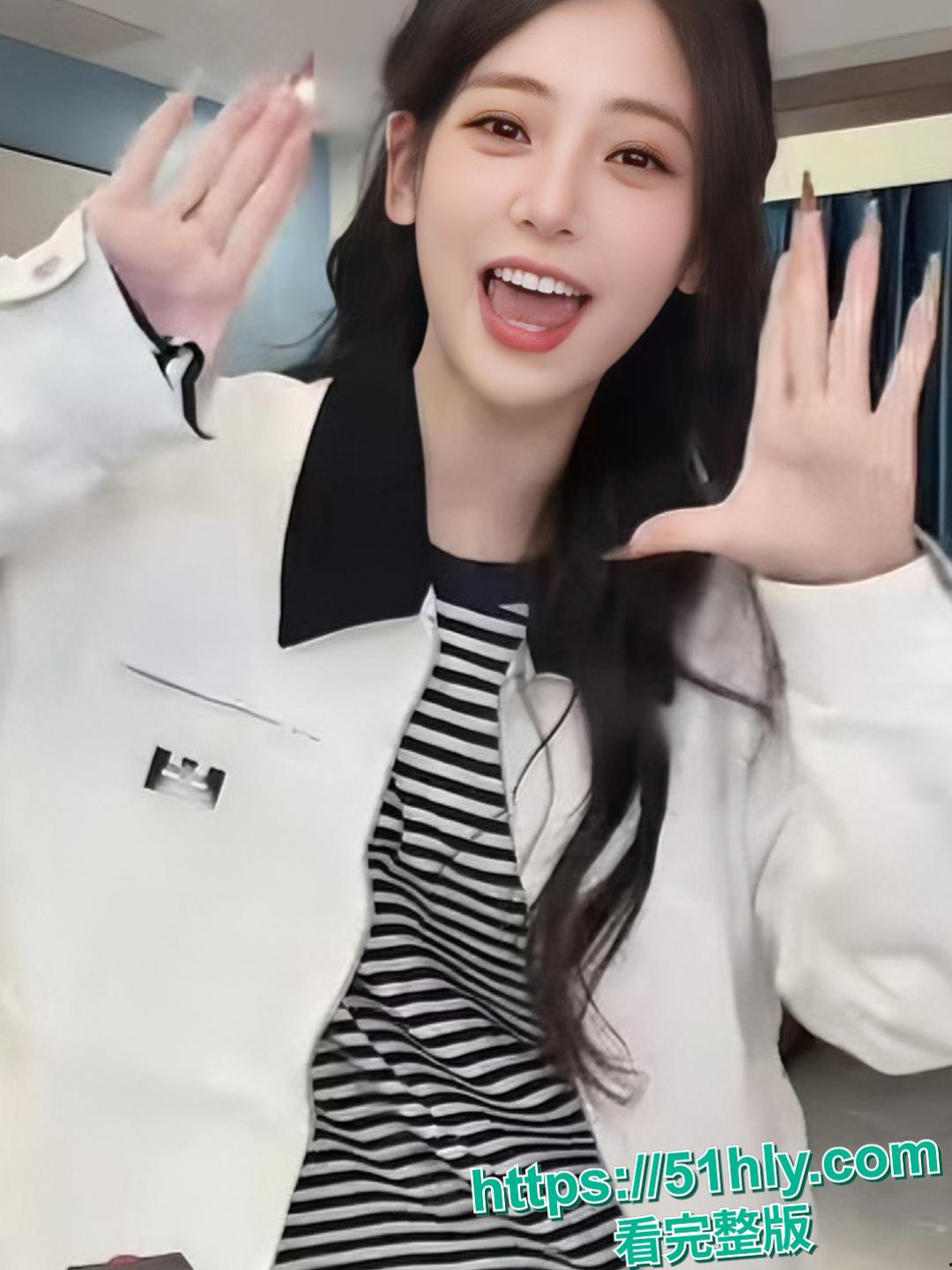 抖音570万粉网红 我不叫龙虾 王者荣耀10周年庆cos嫦娥 行为不雅玩反差引发热议 被网友扒出定制自慰视频！-5