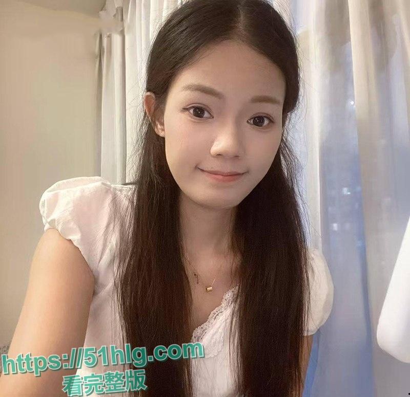 【武汉】东西湖人妻【胡丽】出轨被曝！与小鲜肉炮友激情销魂，小少妇逼毛旺盛淫水超多，真是极品！-4