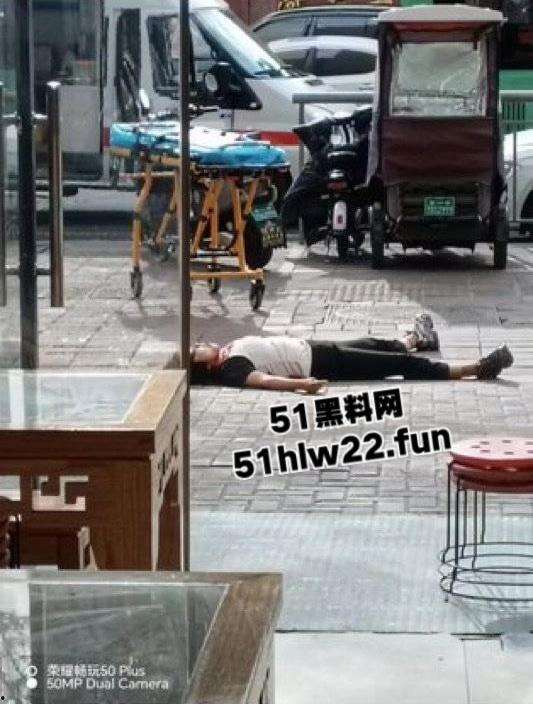 郑州兰寨新城暴躁商户举刀灭门对手一家，拉一群亡魂垫背后决然跳楼自杀。-5