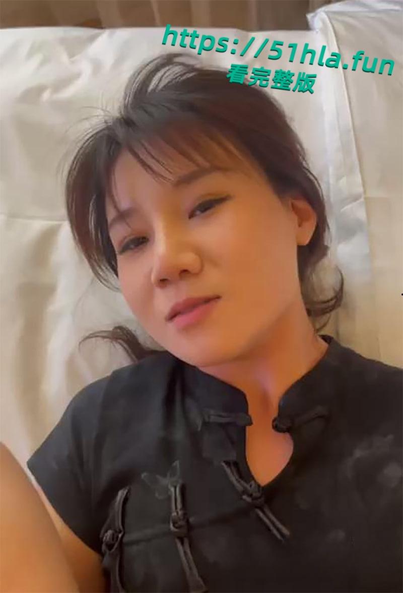 山东淄博警花【朱潇婉】大量出轨视频被曝，美艳人妻性欲极强，露脸约炮舔屌满嘴骚话高潮淫叫！-1