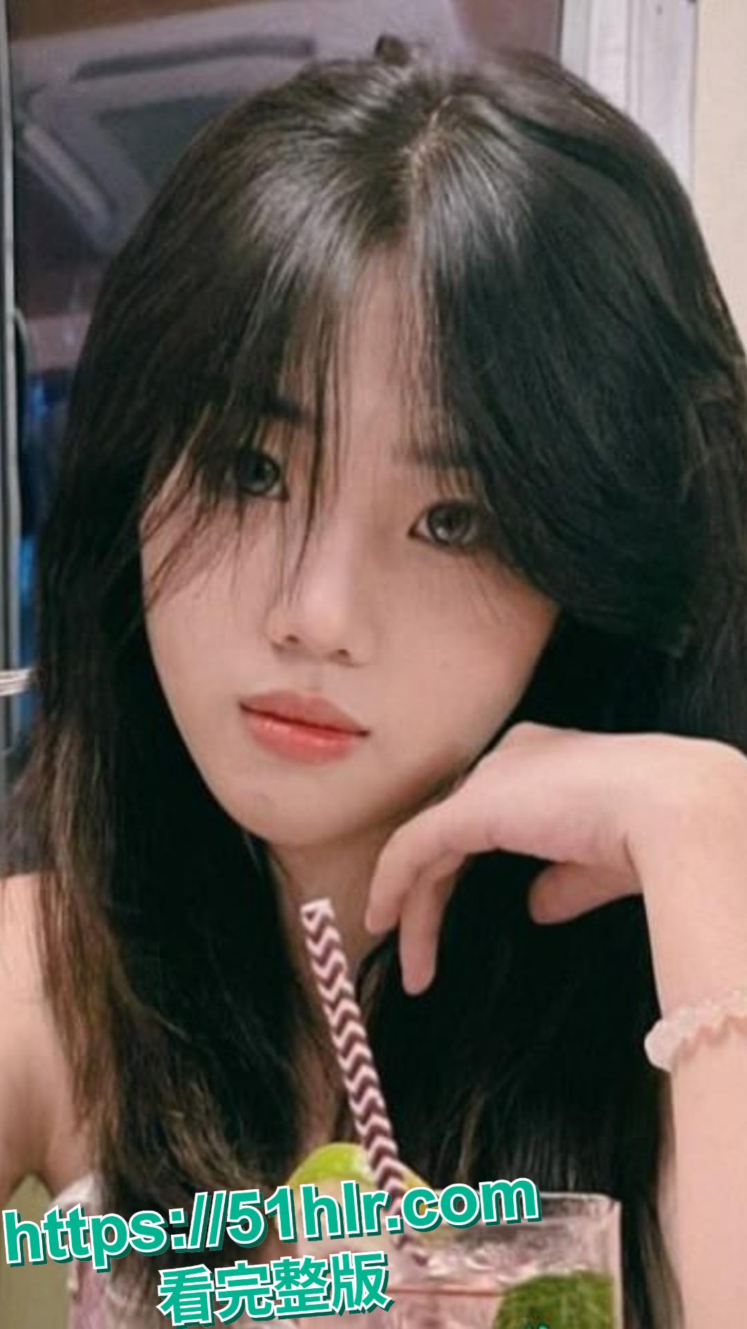 惊爆！菏泽高颜值女神刘鑫雨，早期自报不雅视频突流出！-4