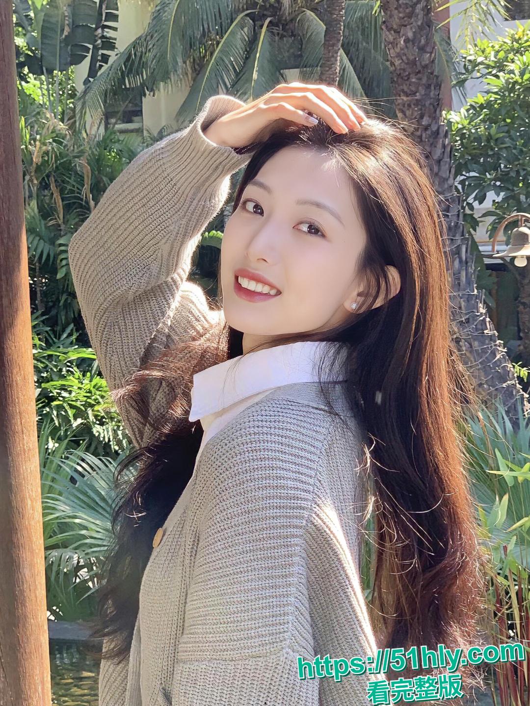 天津现代传媒学院教师宿舍大瓜！忘拉窗帘直播亲热，学生排队围观全过程-4