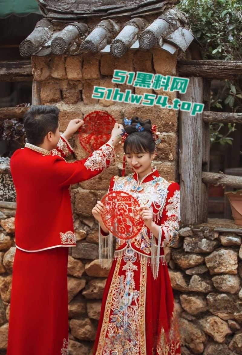 新婚美女护士【小雪】大量不雅视频被曝，出轨成性沦为性奴母狗，露脸自慰舔屌调情聊天记录更是淫荡！-7