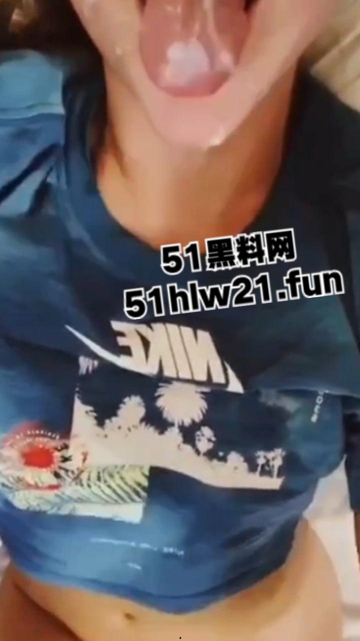 济南历下区的骚人妻【康红梅】背着老公到处偷情，带炮友婚房约炮，结果后来想从良被炮友无情曝光。-4