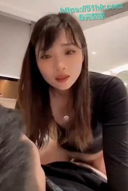 顶流男网红【辛巴】再陷风波，嫖娼丑闻被揭露后，辛巴逃亡香港，激情嫖娼视频全网疯传，人设彻底塌房-9