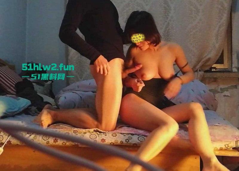 这下可算是遇上了被耕坏的田，调教白领骚货绝色眼镜人妻欲求不满喜欢约炮，被炮友站起来当越野车开！-9