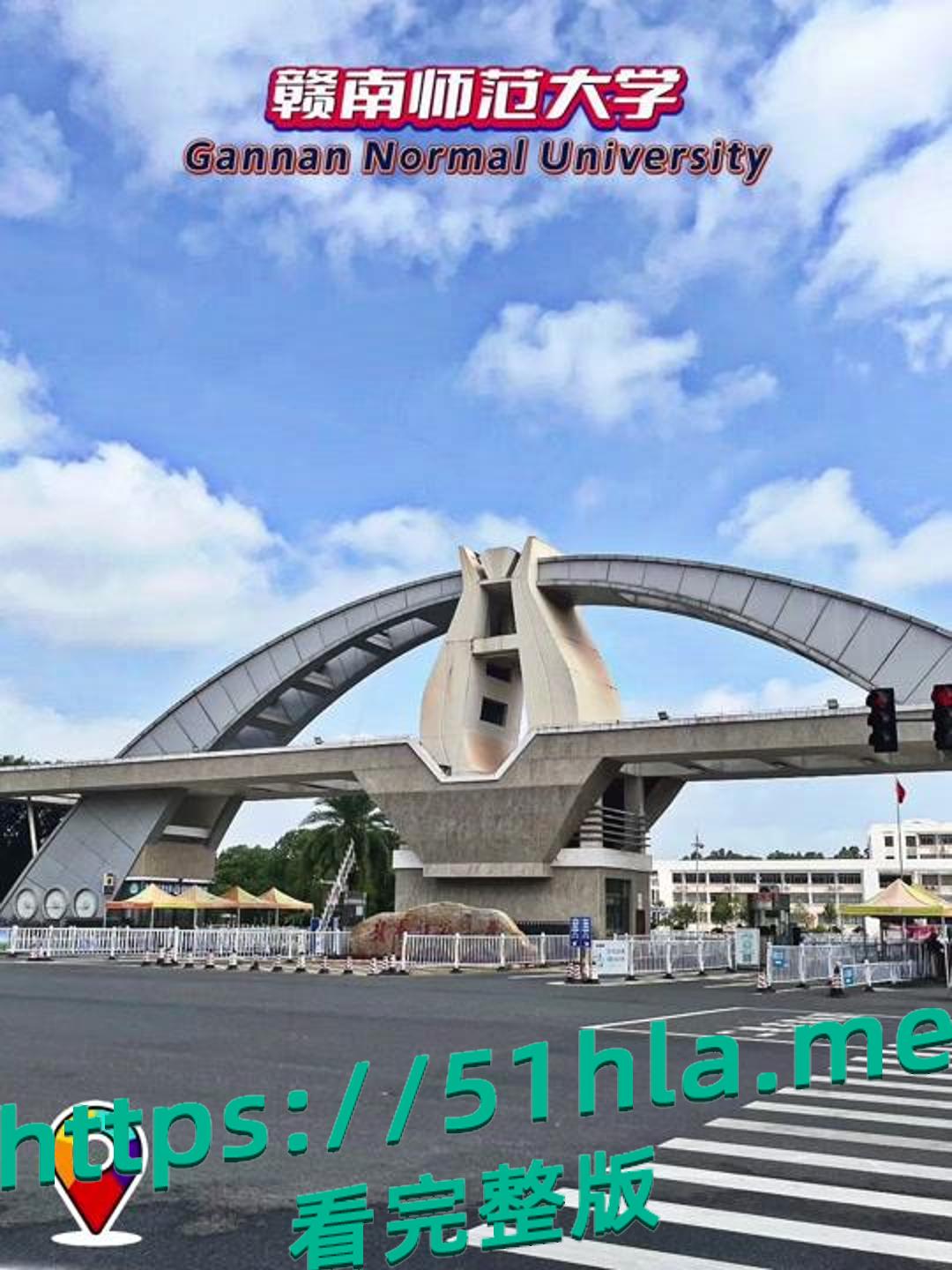 赣南师范大学 韦丽芳 背着男友兼职外围赚外快 喜欢车震口交 被嫖友用鸡巴捅嘴塞喉 抗腿爆操输出！-1