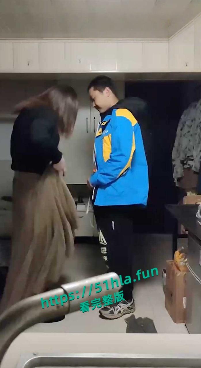 南京伪娘阿红事件，精彩的外卖哥，刚送完餐就马不停蹄来找红姐开干，没想到居然秒射！-1