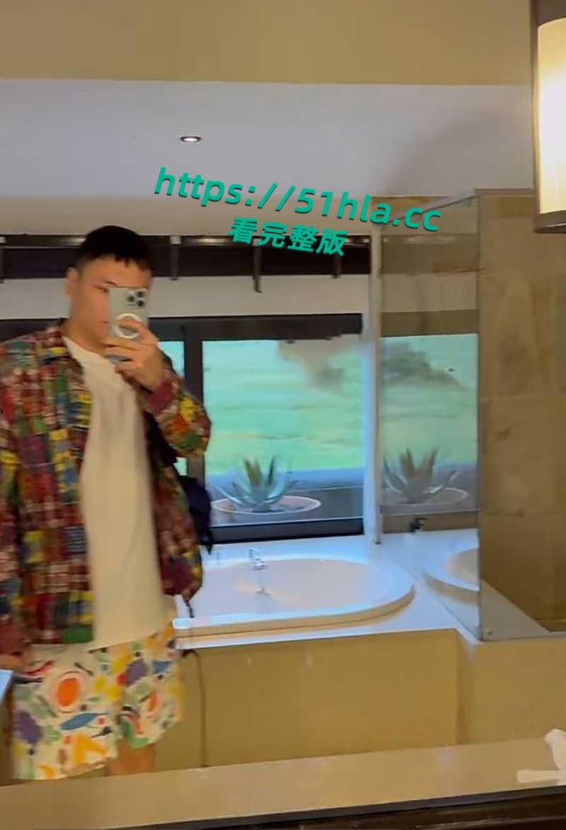 前小米总监【冯德兵】超级海王签了200多份包养协议，玩的顶尖美女被妻子发现，怒爆性爱视频与协议同步！-5