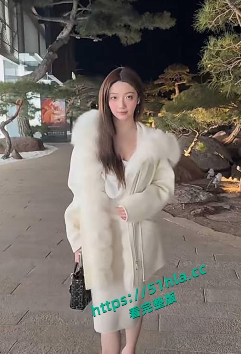 前小米总监【冯德兵】超级海王签了200多份包养协议，玩的顶尖美女被妻子发现，怒爆性爱视频与协议同步！-7