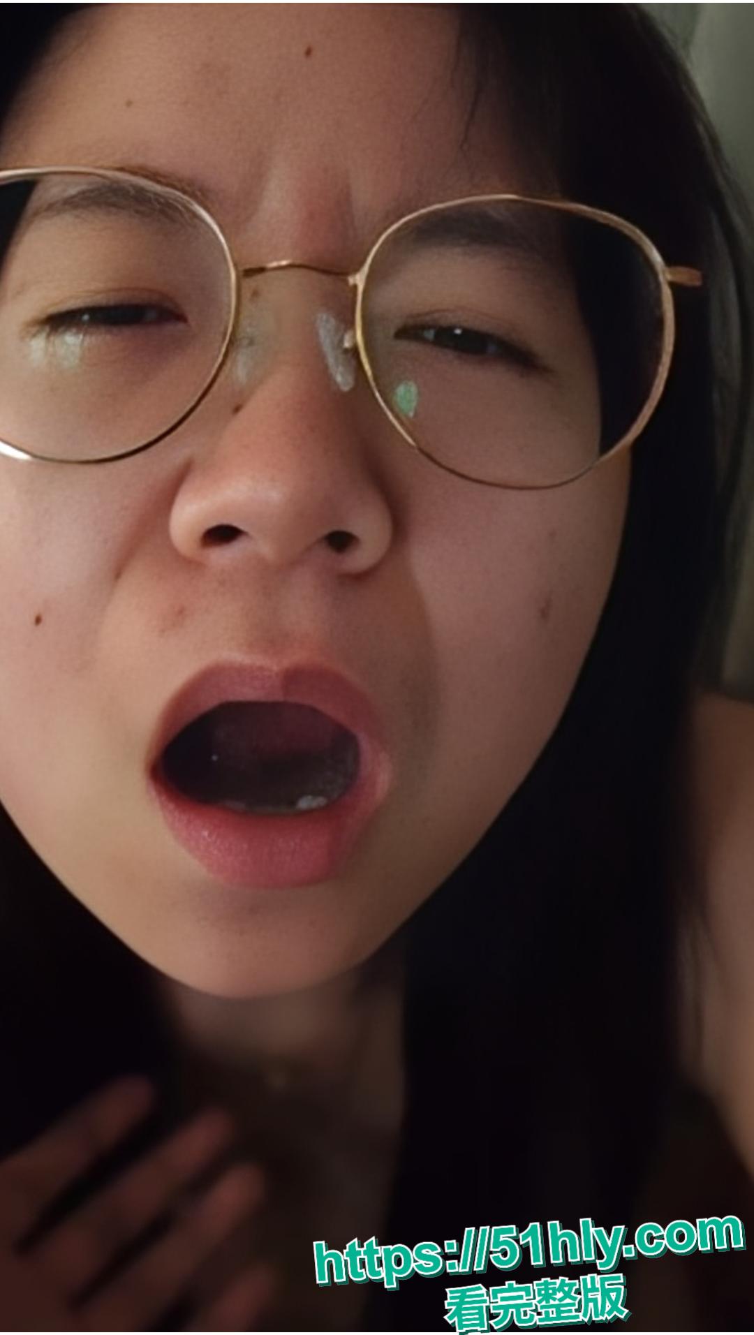 浙江嘉兴清纯人妻何晓韵野外偷情单身小叔子口曝黑料全网疯传！小区楼下口交大屌，忍不住了回家爆操骚母狗！-11