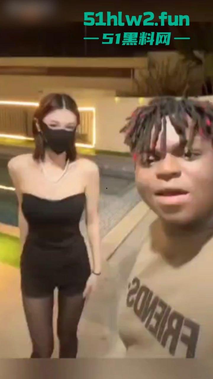 战狼2爆火的卖黄碟【小黑】竟转行干网黄了，网络带货卖伟哥约女神做爱亲自证实伟哥效果！-7