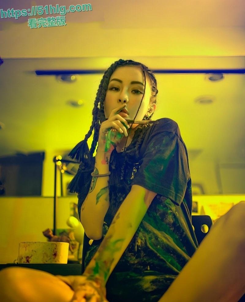 性感纹身潜水教练【梁云菲】私密约炮视频曝光，火辣身材搭配销魂呻吟声，震撼全网！-10