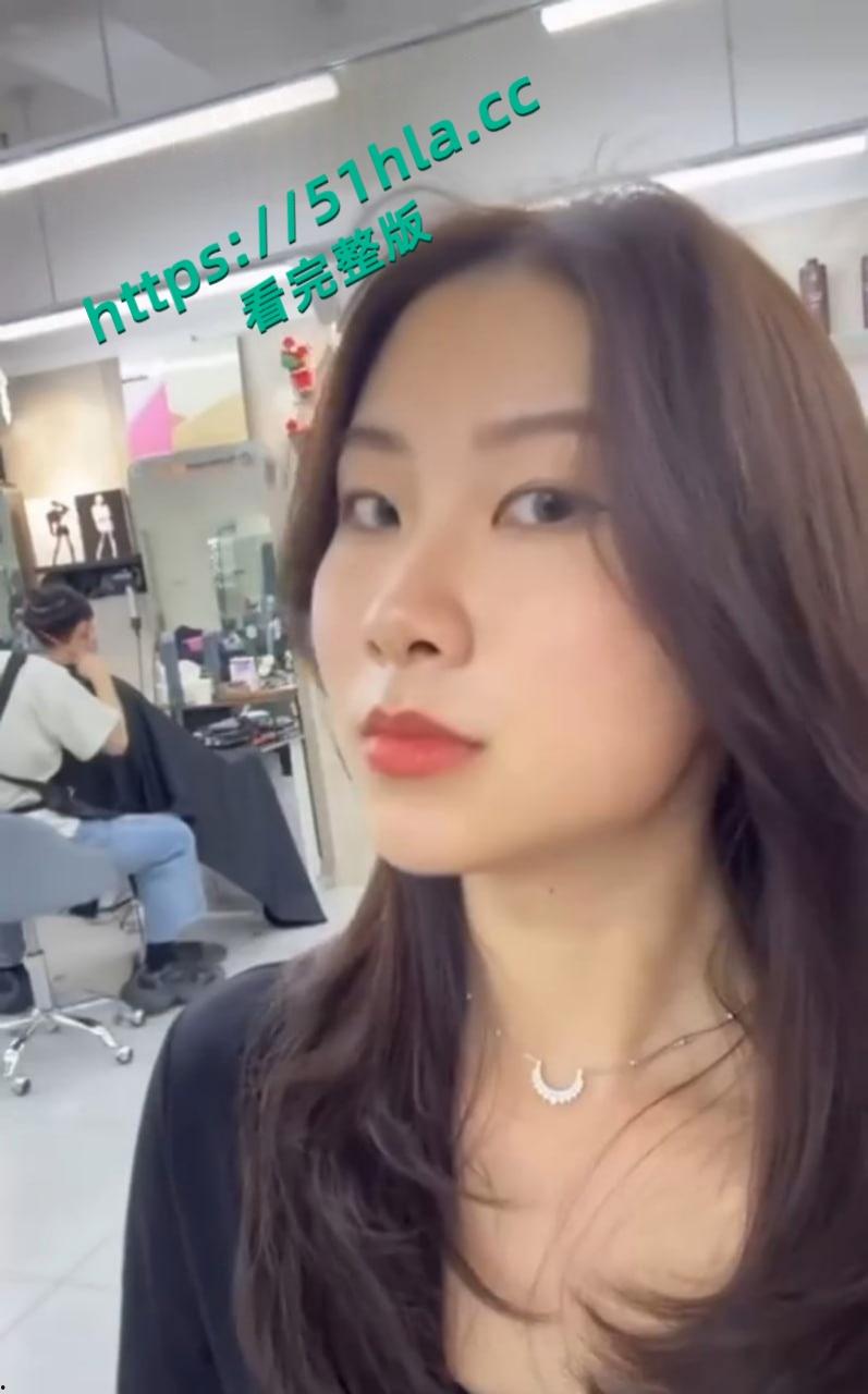 香港大学清纯校花【黄凯欣】抵不住金钱诱惑，沦为富二代性奴玩物，满身淫语颠覆女神形象！-1