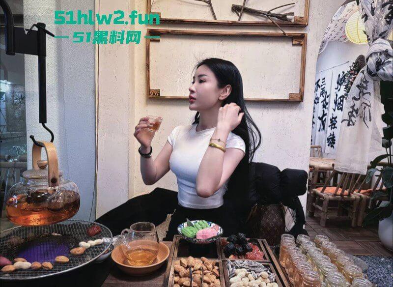 中式台球大瓜！安徽安庆宿松县腾勃中式台球职业联赛，台球天才跟女裁判房间打“台球”。-5