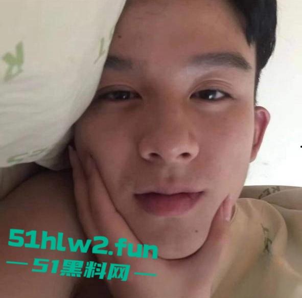 娱乐圈大瓜！陈情令主演【漆培鑫】与女制片人【张皓炘】多次发生关系聊天记录裸聊曝光，昔日情人反目成仇！-25