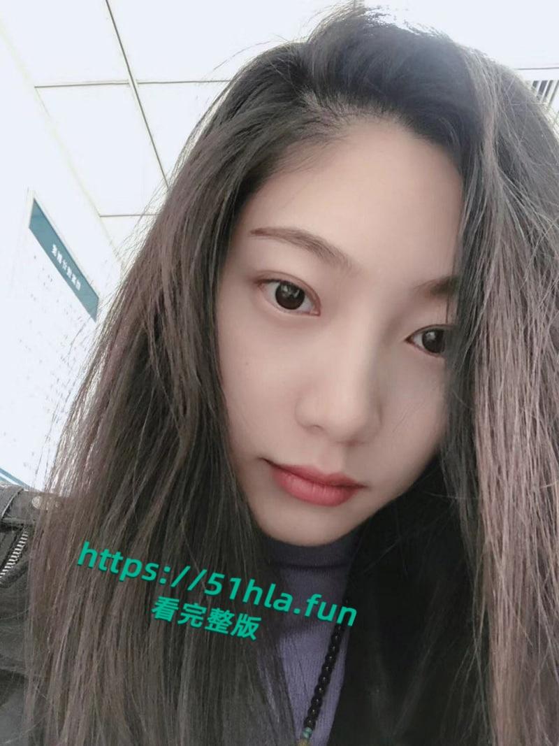 江苏新婚小母狗【蔡丽华】偷情视频被炮友曝光，顶级颜值超绝肥臀被炮友站起来蹬！-3