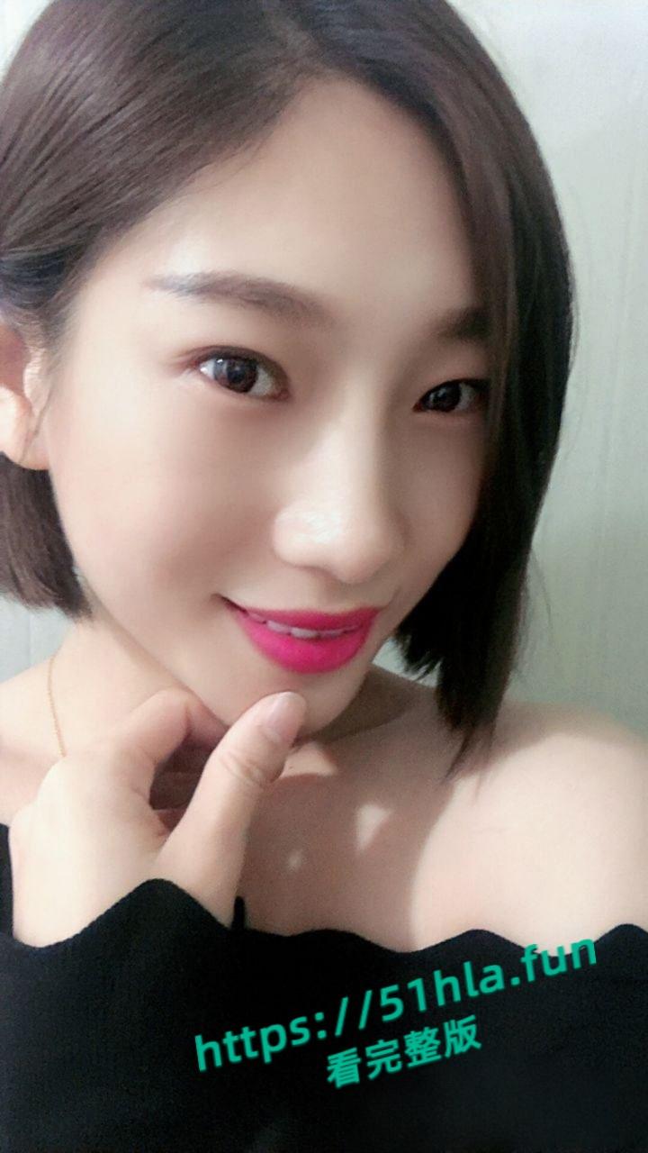 江苏新婚小母狗【蔡丽华】偷情视频被炮友曝光，顶级颜值超绝肥臀被炮友站起来蹬！-4