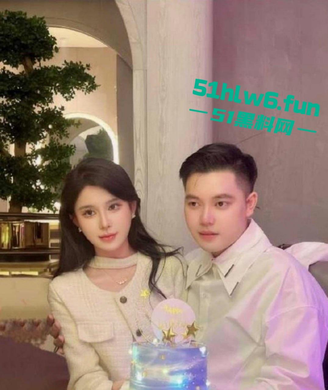 广西柳州舔狗王为坐台小姐【覃海美】花18W以为遇到了真爱 女友不仅有性病还过打胎 男友曝光渣女性爱视频！-3