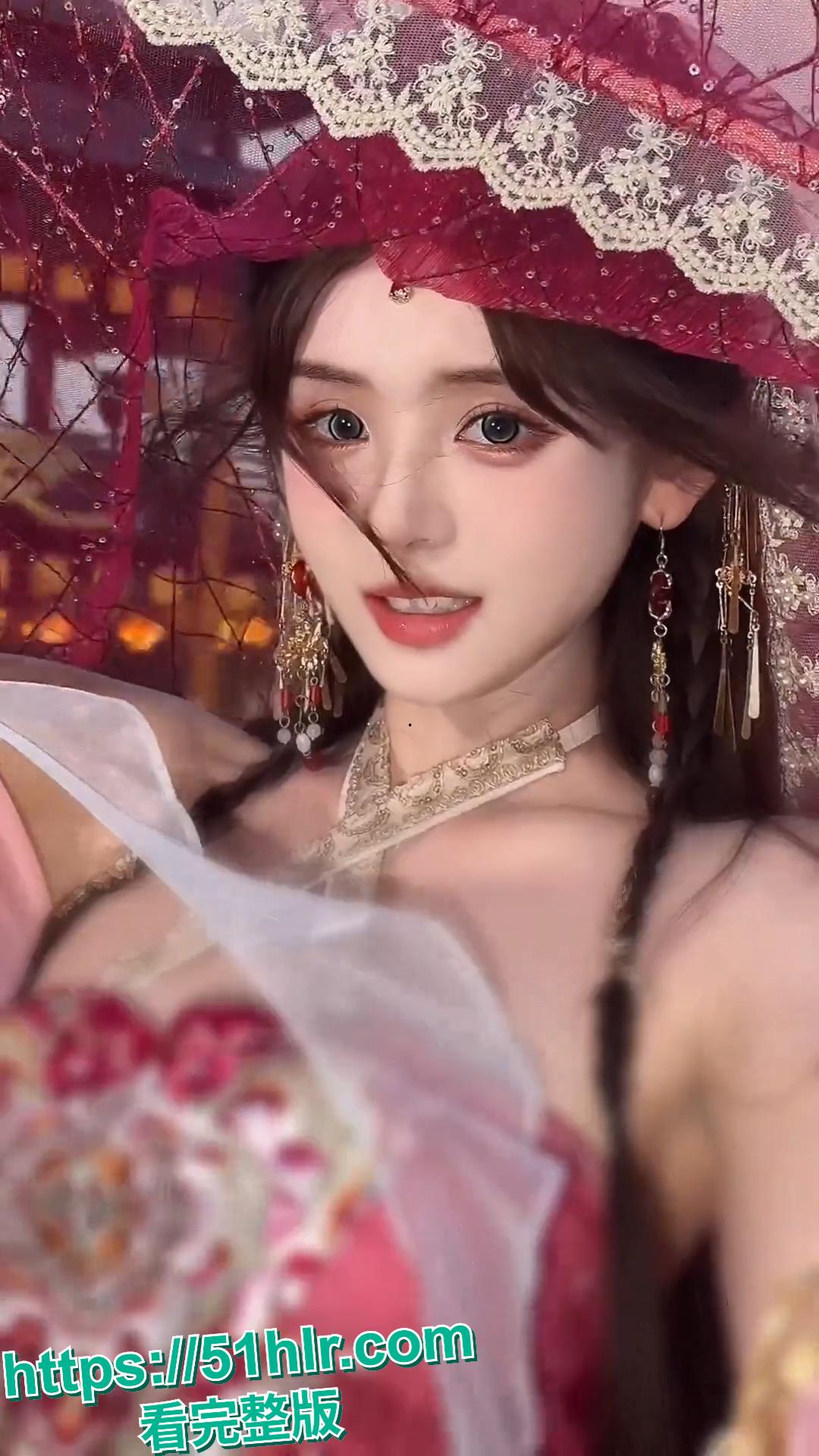 抖音百万粉网红 MH 塌房！曾与童锦程传绯闻，早期竟是黄播出身！-2