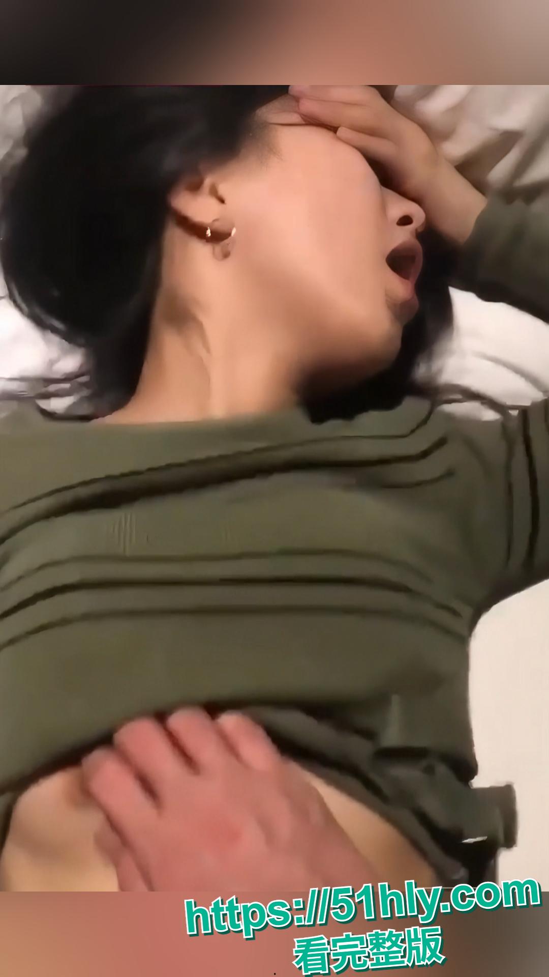 王思聪前女友 慎婕 分手大瓜 被前任树一怒斥出轨闺蜜前男友 其约炮嫖娼身染性病 不雅视频流出！-15