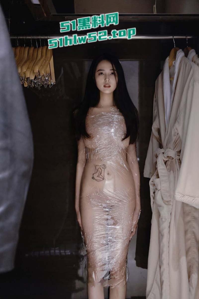 全网疯传的香港拳王【罗祖胜】和拳击女孩亲密视频，女主竟是抖音网红裸模【司徒慧玲】颜值与身材真是完美！-10